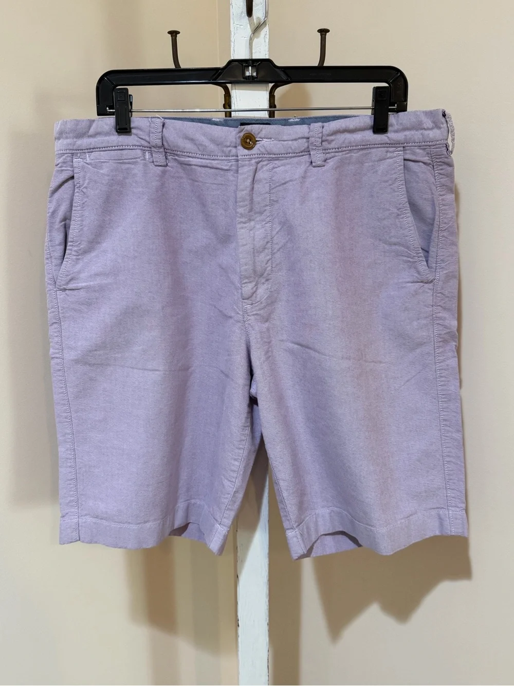 MENS JCREW CLUB SHORTS FLAT FRONT IN  SIZE 35” WAIST 11” LENGTH IN PURPLE